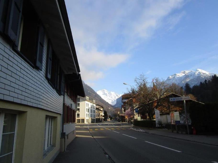 New.. Matten Central Family Suite, Sleeps 4 Matten bei Interlaken Exterior foto